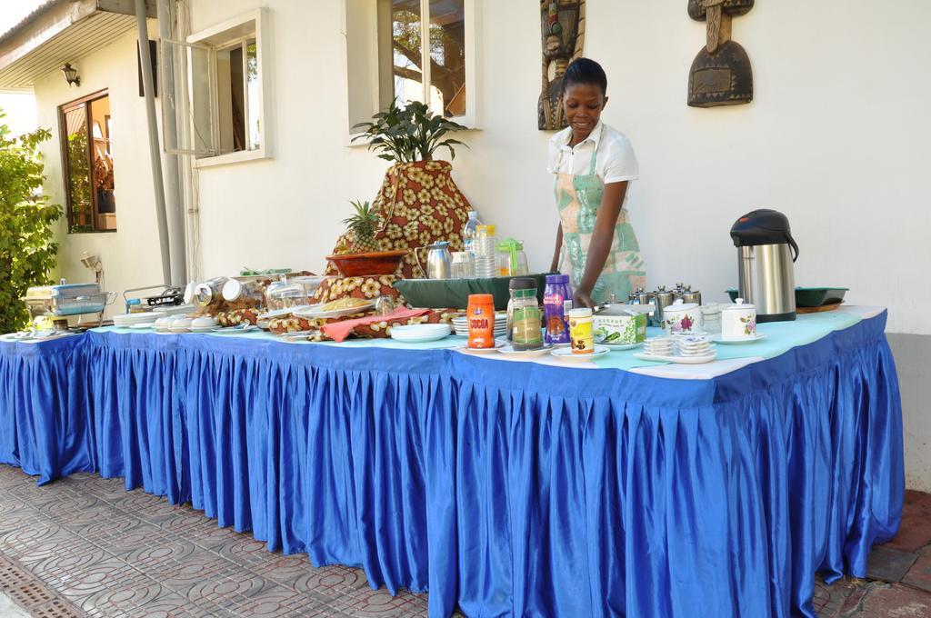 Shangri-La Hotel Uganda Kampala Dış mekan fotoğraf